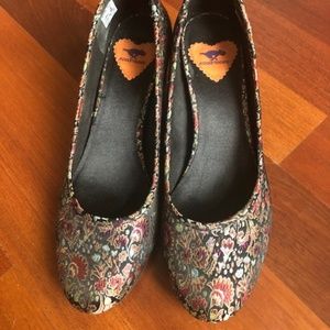 Rocket Dog Floral Wedge Size 10